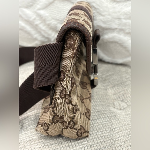 Gucci Tan and Brown Monogram Belt Bag - Picture 3 of 11